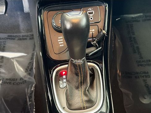 Used 2021 Jeep Compass Limited image 17