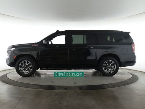 Used 2024 Chevrolet Suburban Z71 w/ Z71 Off-Road Package AWD/4WD image 9