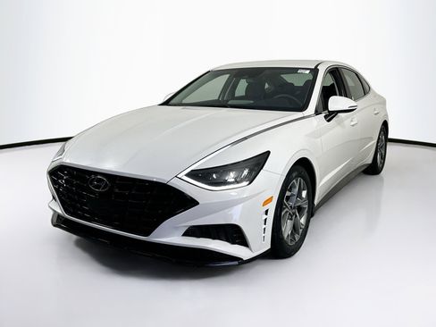 Used 2022 Hyundai Sonata SEL image 1