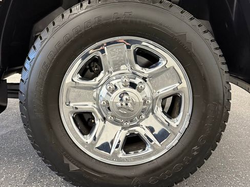 Used 2018 RAM 3500 Tradesman w/ Chrome Appearance Group image 32