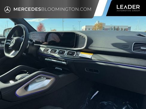 Used 2025 Mercedes-Benz GLS 450 4MATIC image 44