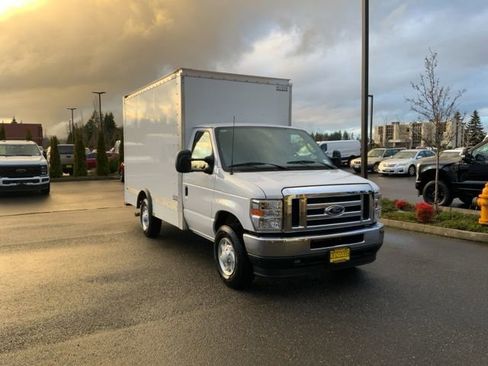 New 2025 Ford E-350 and Econoline 350 Super Duty w/ Power Equipment Group RWD image 3