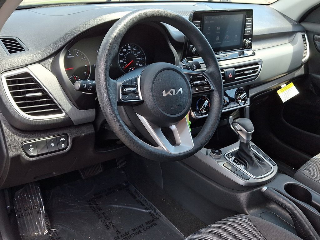 Certified 2023 Kia Seltos LX AWD/4WD image 26