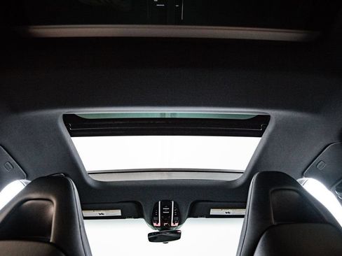Certified 2023 Porsche Panamera image 30