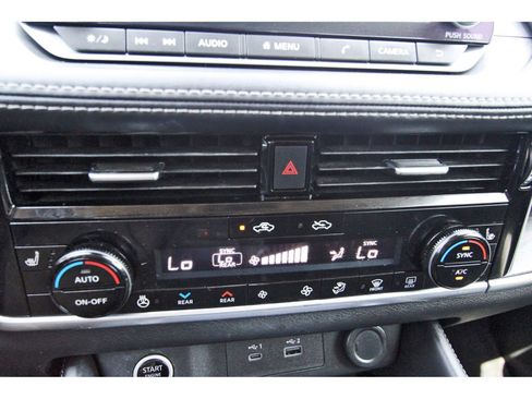 Used 2021 Nissan Rogue SL FWD image 27