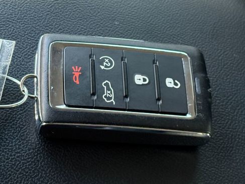 Used 2022 Jeep Grand Cherokee L Limited image 31