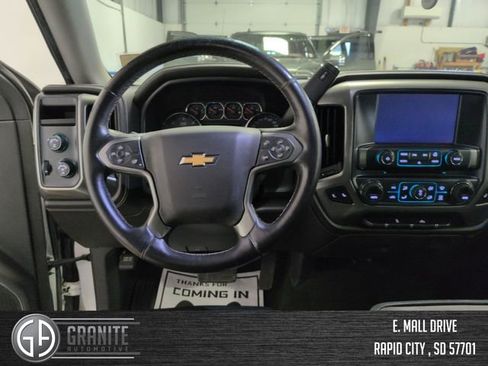 Used 2018 Chevrolet Silverado 1500 LTZ AWD/4WD image 14