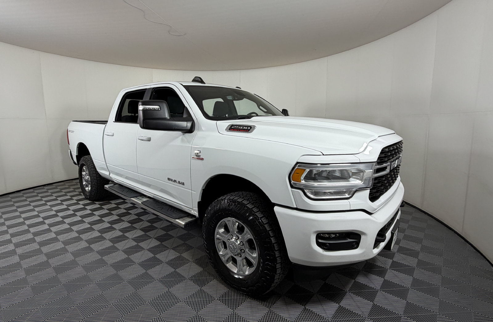Used 2024 RAM 2500 Lone Star AWD/4WD image 1