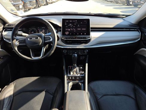 Used 2022 Jeep Compass Limited image 17