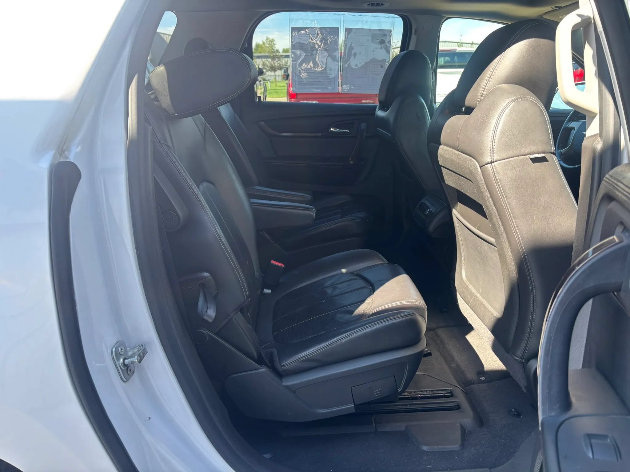 Used 2016 GMC Acadia Denali AWD/4WD image 17