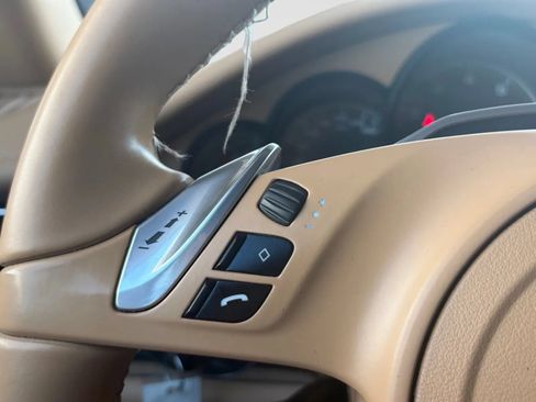 Used 2012 Porsche Panamera 4 image 29