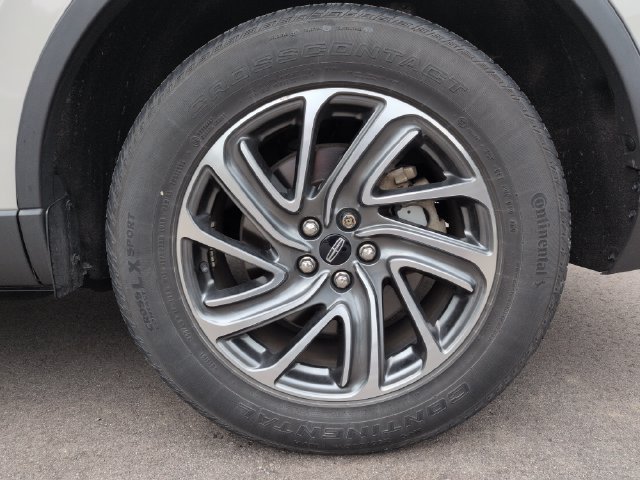 Used 2021 Lincoln Aviator AWD w/ Elements Package image 11