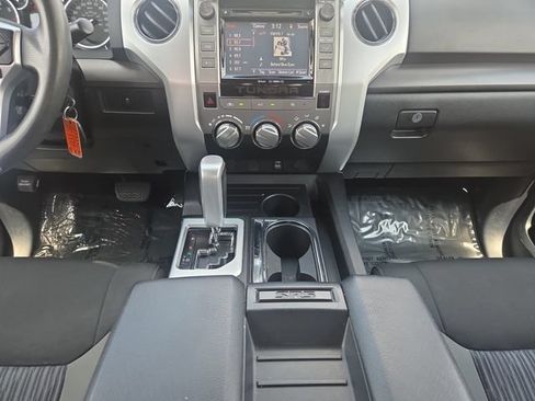 Used 2015 Toyota Tundra SR5 w/ SR5 Upgrade Package RWD image 11