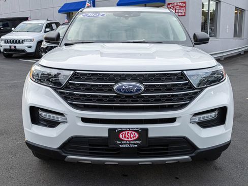 Used 2023 Ford Explorer XLT w/ Equipment Group 202A AWD/4WD image 10