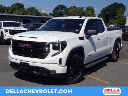 Used 2025 GMC Sierra 1500 Elevation