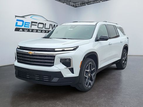 New 2026 Chevrolet Traverse High Country w/ LPO, Floor Liner Package image 7