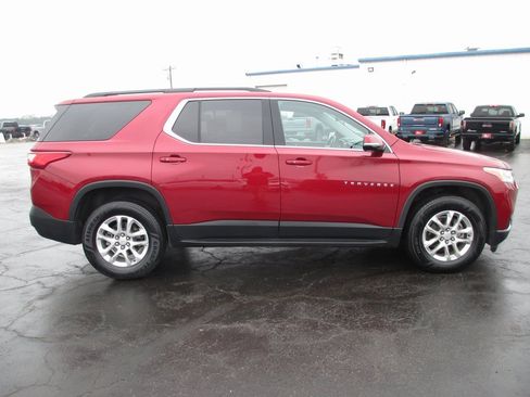 Used 2020 Chevrolet Traverse LT image 5