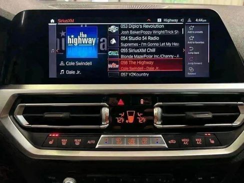 Used 2022 BMW 330i xDrive Sedan w/ Premium Package 2 image 19