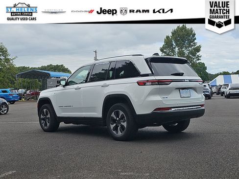 Used 2022 Jeep Grand Cherokee Limited 4xe w/ Luxury Tech Group II AWD/4WD image 4