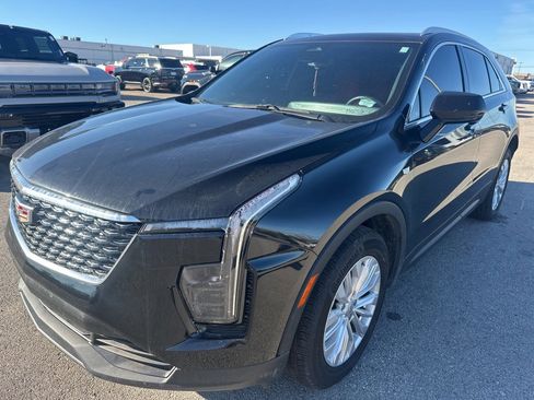 Used 2024 Cadillac XT4 Luxury w/ Cold Weather Package image 1