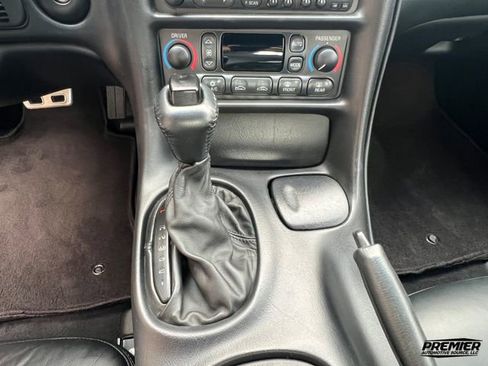 Used 2001 Chevrolet Corvette Coupe w/ Preferred Equipment Group2 image 56