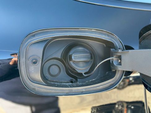 Used 2019 Porsche Cayenne E-Hybrid image 51