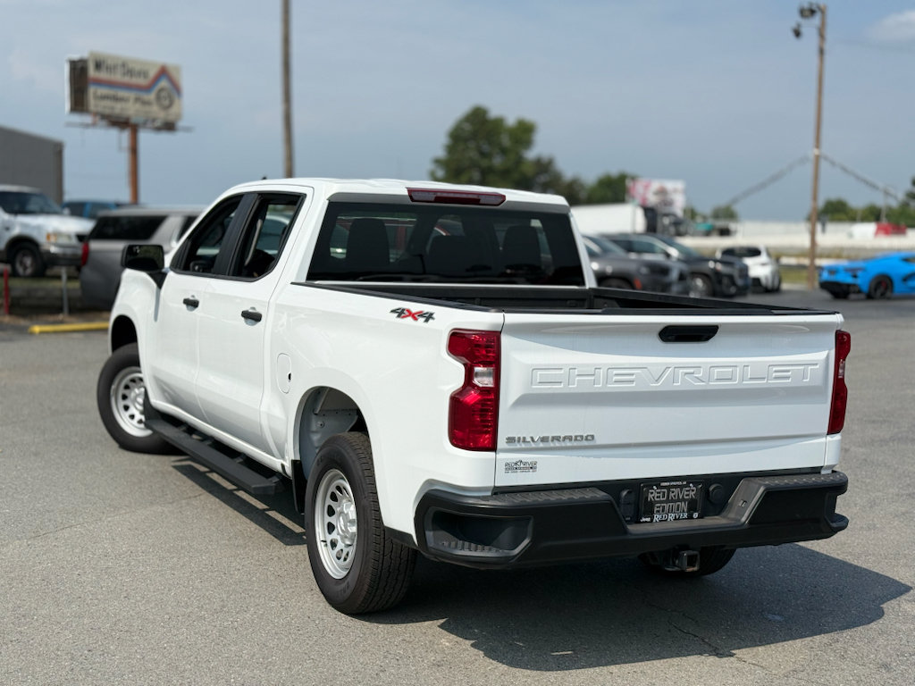 Used 2025 Chevrolet Silverado 1500 W/T w/ WT Value Package AWD/4WD image 5