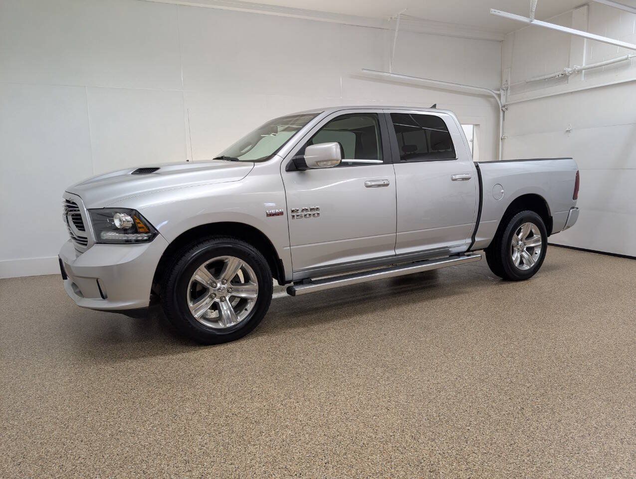 Used 2018 RAM 1500 Sport w/ Sport Premium Group AWD/4WD image 1