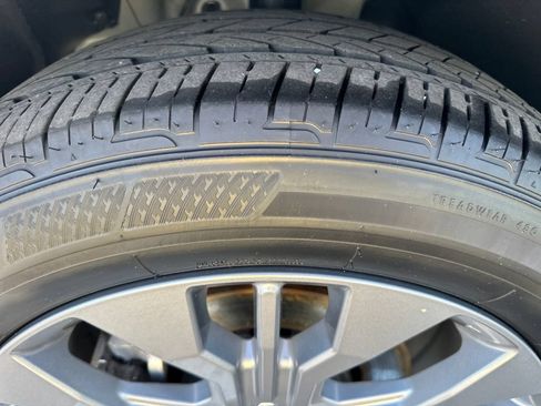 Used 2025 Honda Odyssey Touring image 13