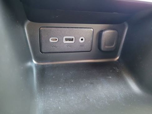 Used 2018 GMC Terrain SLE image 22