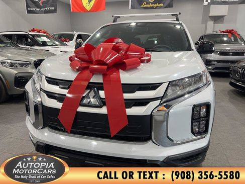 Used 2025 Mitsubishi Outlander Sport AWD image 1