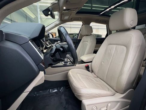 Used 2019 Audi Q5 Prestige w/ Prestige Package image 17