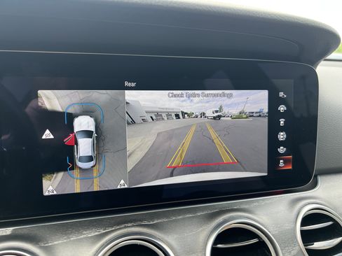 Used 2022 Mercedes-Benz E 350 Sedan w/ Driver Assistance Package image 24