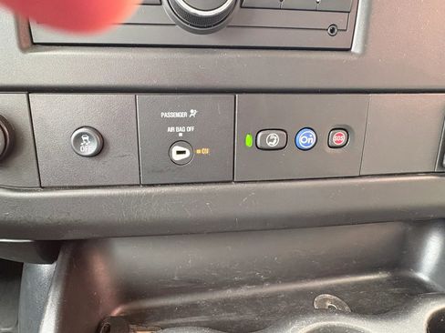 Used 2021 Chevrolet Express 2500 w/ Driver Convenience Package image 11