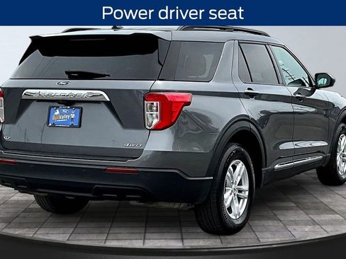 Used 2022 Ford Explorer XLT AWD/4WD image 6