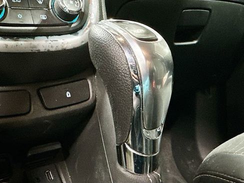 Used 2014 Buick Encore FWD image 18