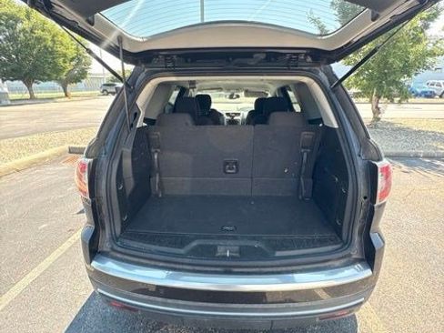 Used 2016 GMC Acadia SLE FWD image 18