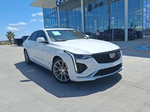 Used 2023 Cadillac CT4 Sport RWD image 10