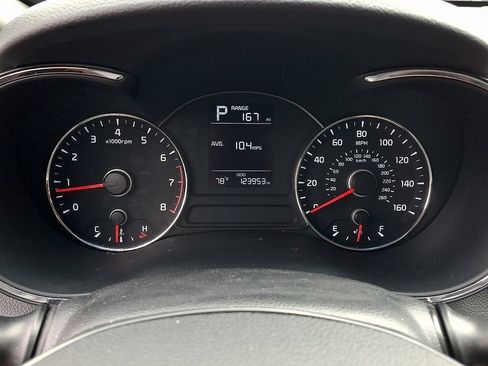 Used 2017 Kia Forte LX FWD image 23