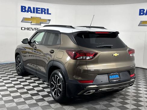 Used 2022 Chevrolet TrailBlazer ACTIV w/ Sun and Liftgate Package image 3