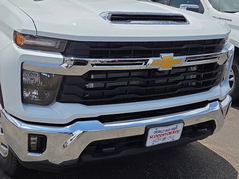 New 2026 Chevrolet Silverado 3500 LT w/ Safety Package AWD/4WD image 6