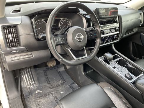 Used 2022 Nissan Pathfinder SL w/ Lighting Package (N92) image 20