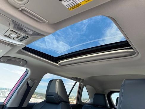 Certified 2022 Toyota RAV4 XLE Premium AWD/4WD image 20