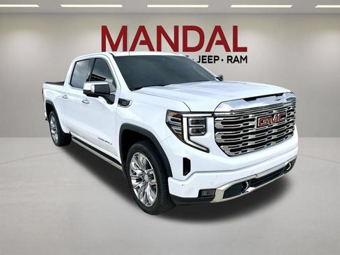 Used 2024 GMC Sierra 1500 Denali w/ Denali Reserve Package AWD/4WD image 3
