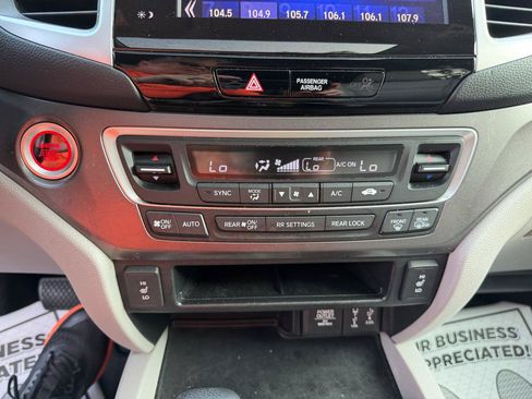 Used 2017 Honda Pilot EX-L image 18