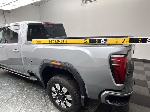 Certified 2025 GMC Sierra 2500 Denali w/ Denali Reserve Package AWD/4WD image 35