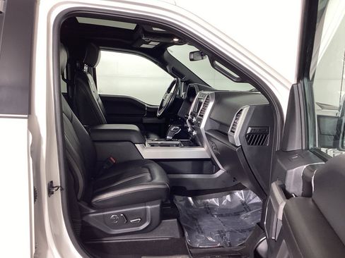 Used 2019 Ford F150 Platinum w/ Technology Package image 10