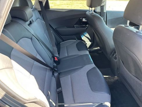 Used 2019 Kia Niro EX w/ Cold Weather Package 2.0 image 22