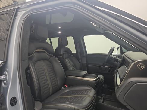 Used 2024 Rivian R1S Adventure AWD/4WD image 24