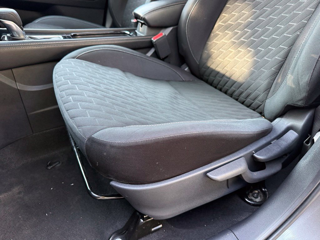 Used 2023 Nissan Kicks SV FWD image 21